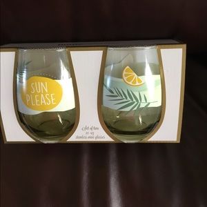 Stemless set of two wine glasses